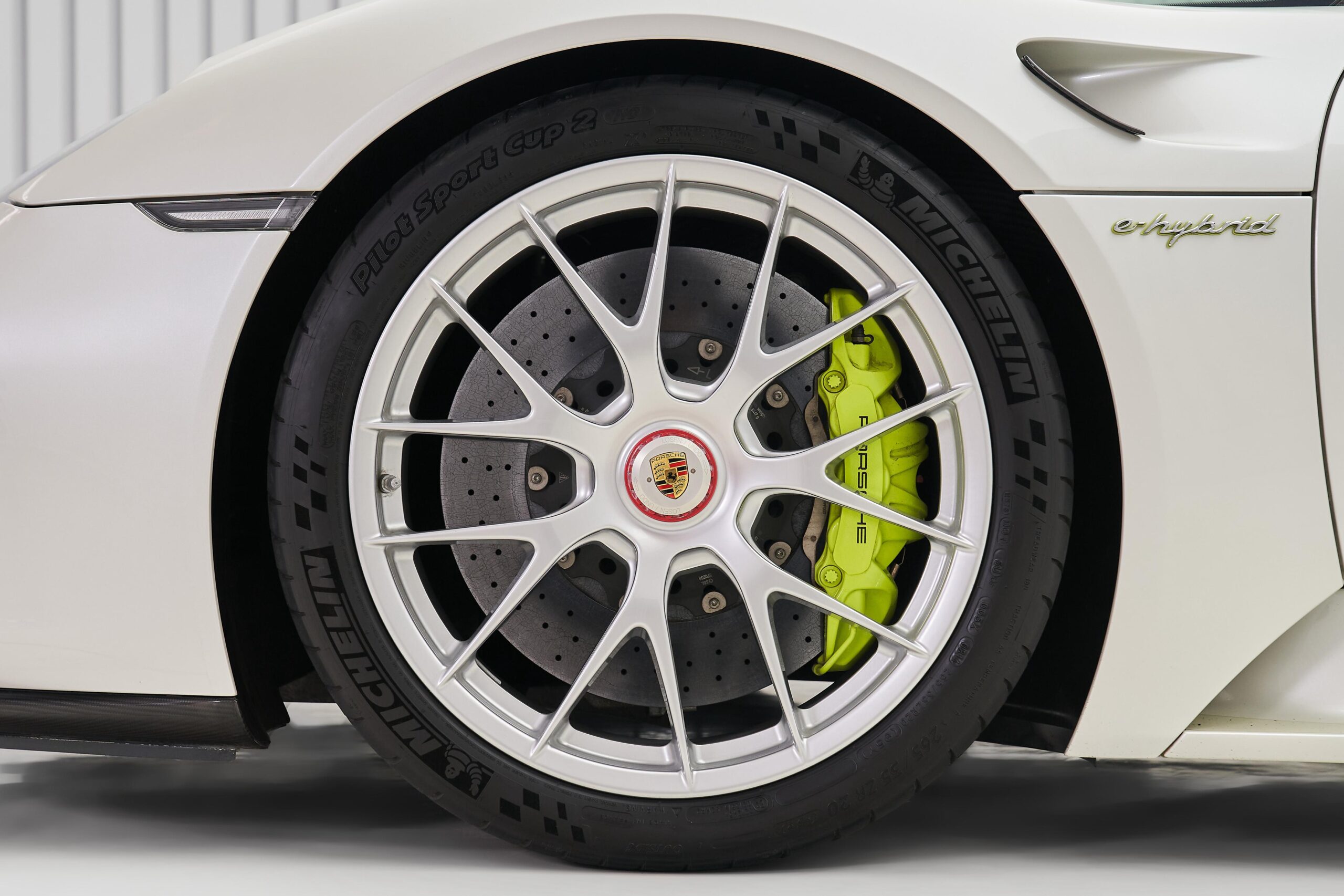 2015 Porsche 918 Spyder Weissach Package, 16/16