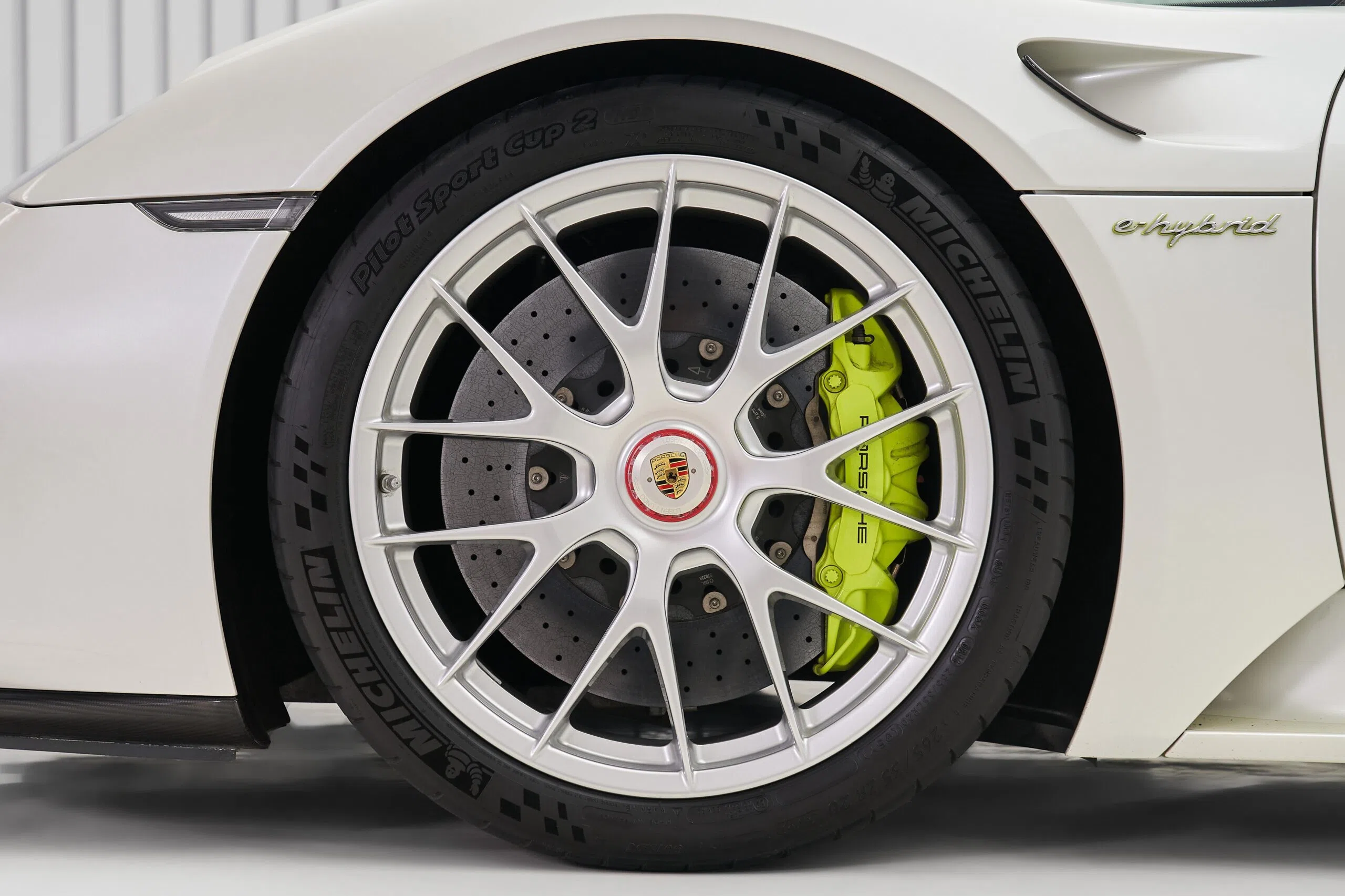 2015 Porsche 918 Spyder Weissach Package wheel