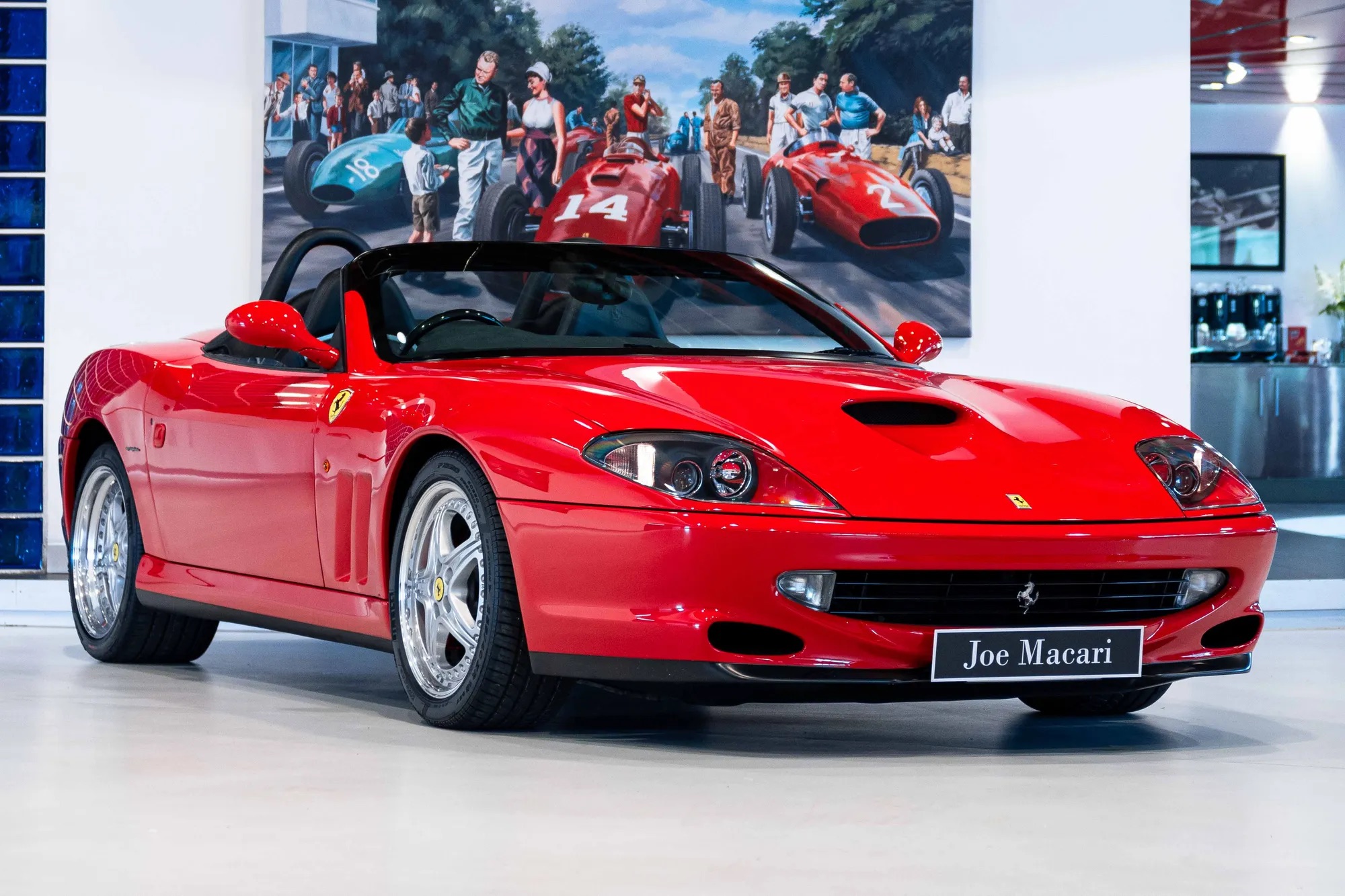 2001 Ferrari 550 Barchetta Pininfarina, 3/20