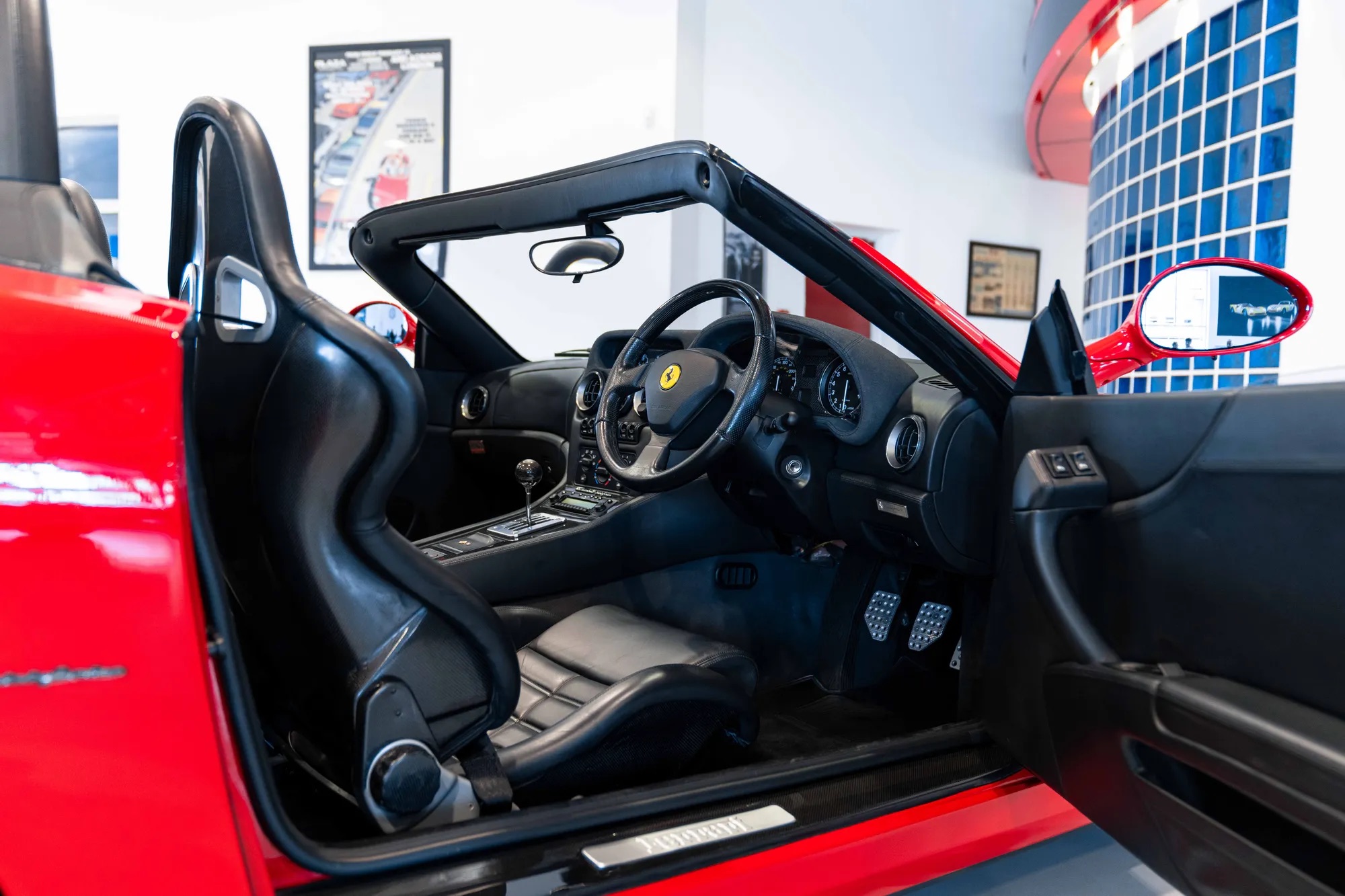 2001 Ferrari 550 Barchetta Pininfarina, 17/20