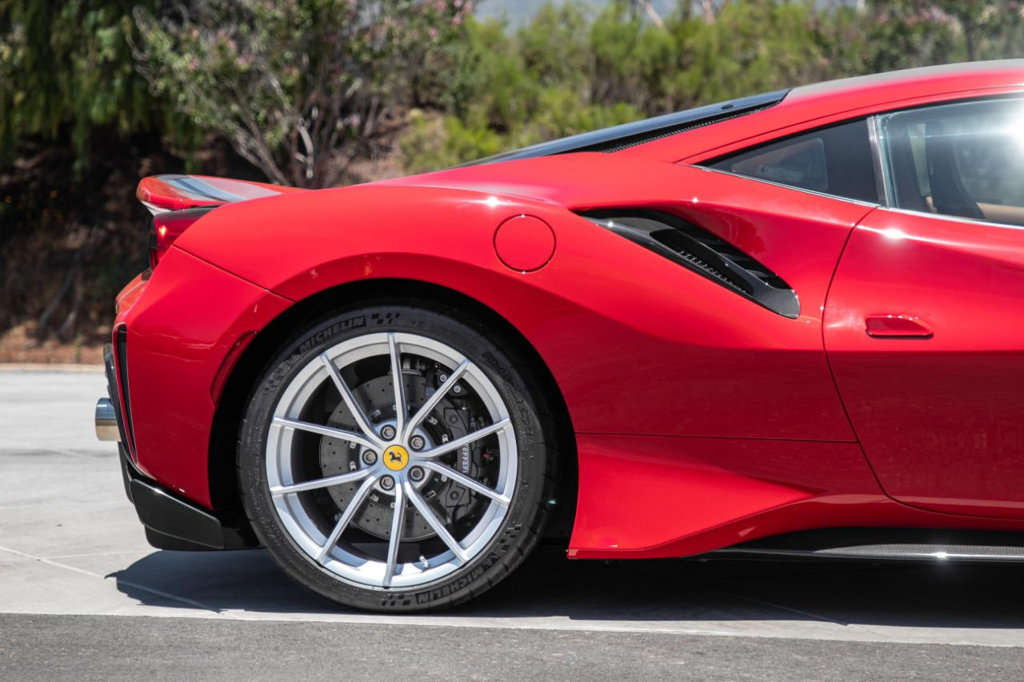 2019 Ferrari 488 Pista, 2/20