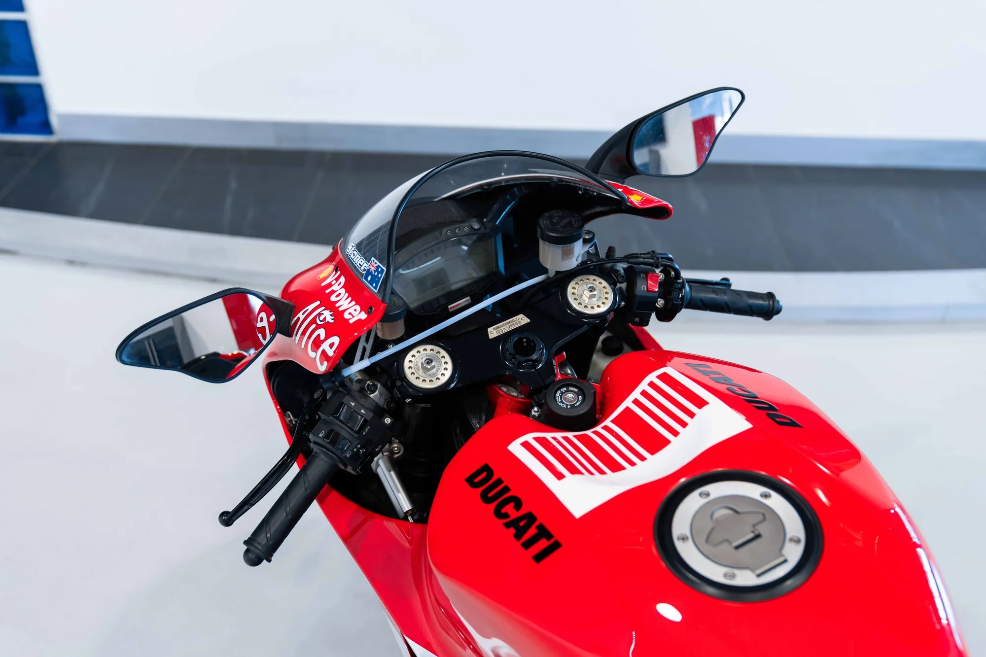2008 Ducati Desmosedici RR team version, 4/18