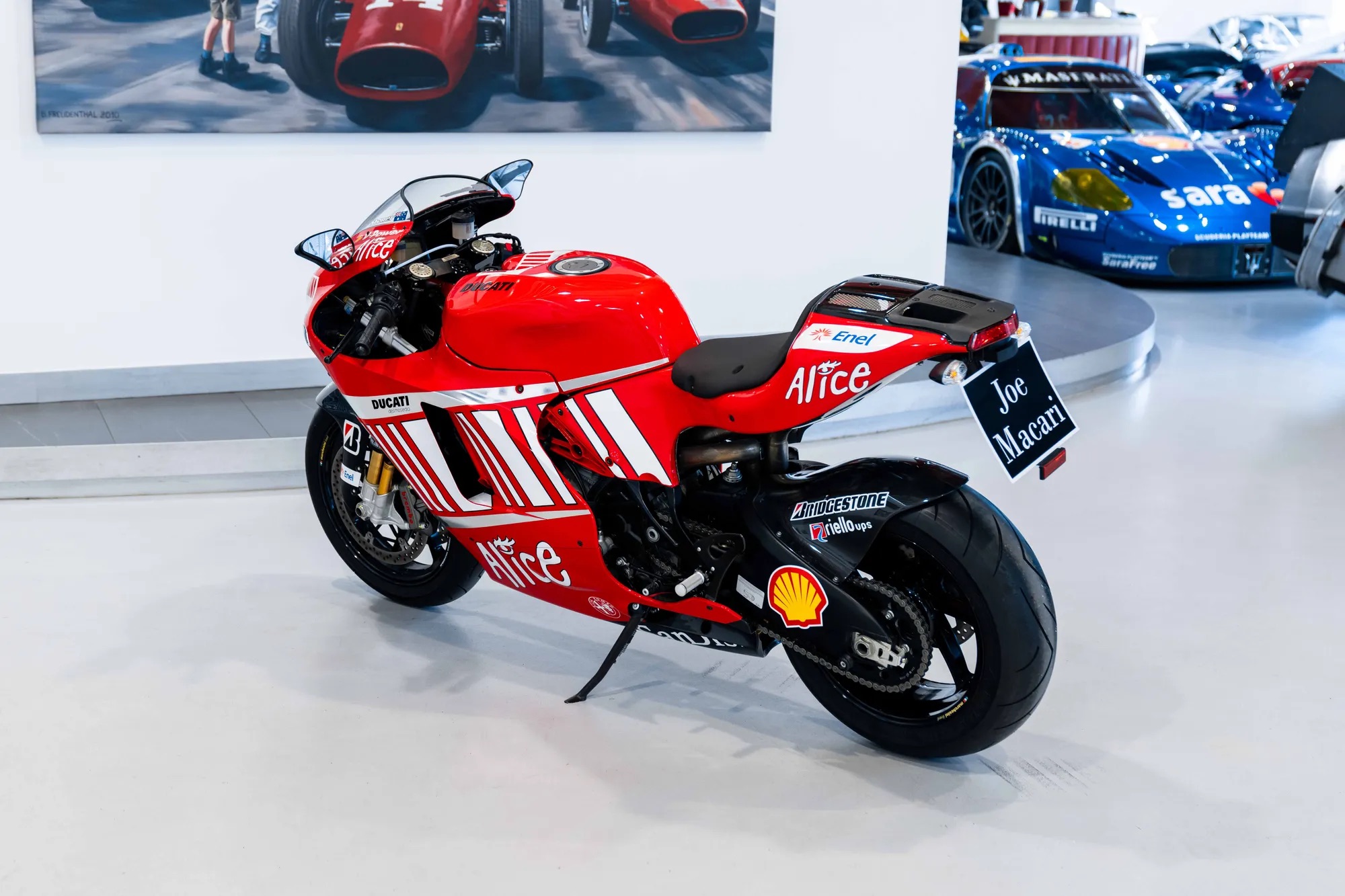 2008 Ducati Desmosedici RR team version, 9/18
