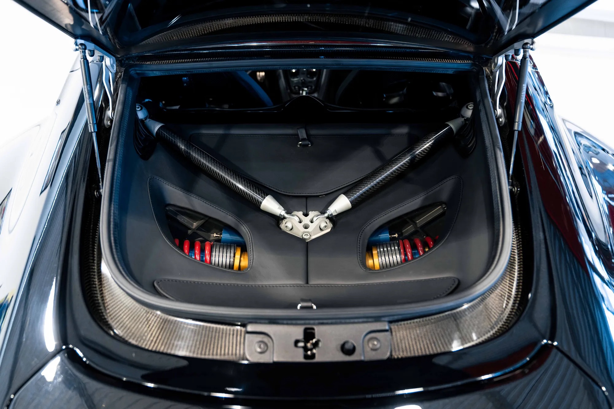 2011 Aston Martin One-77, 11/20