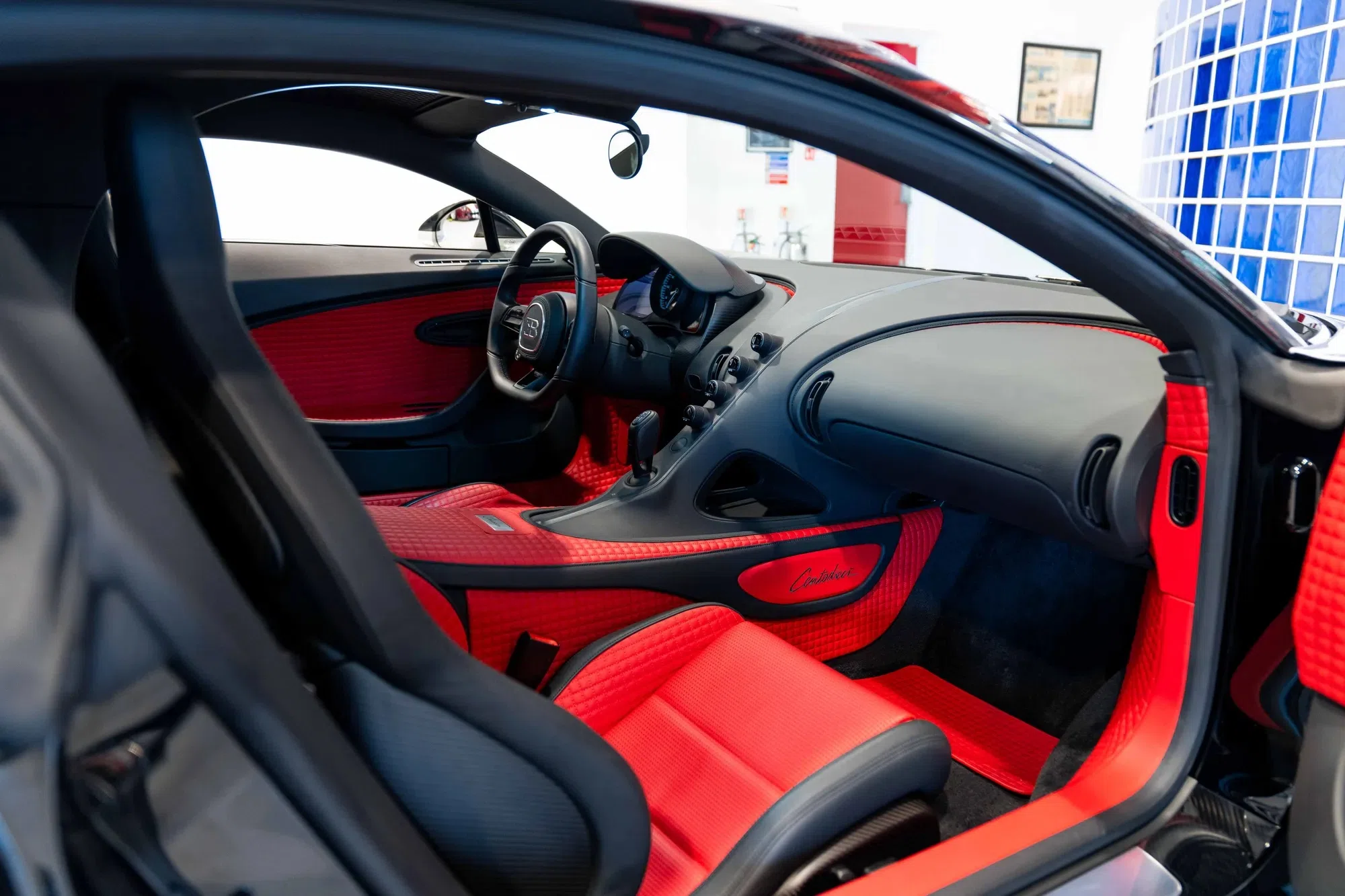 2022 Bugatti Centodieci interior, Black & Italian Red leather