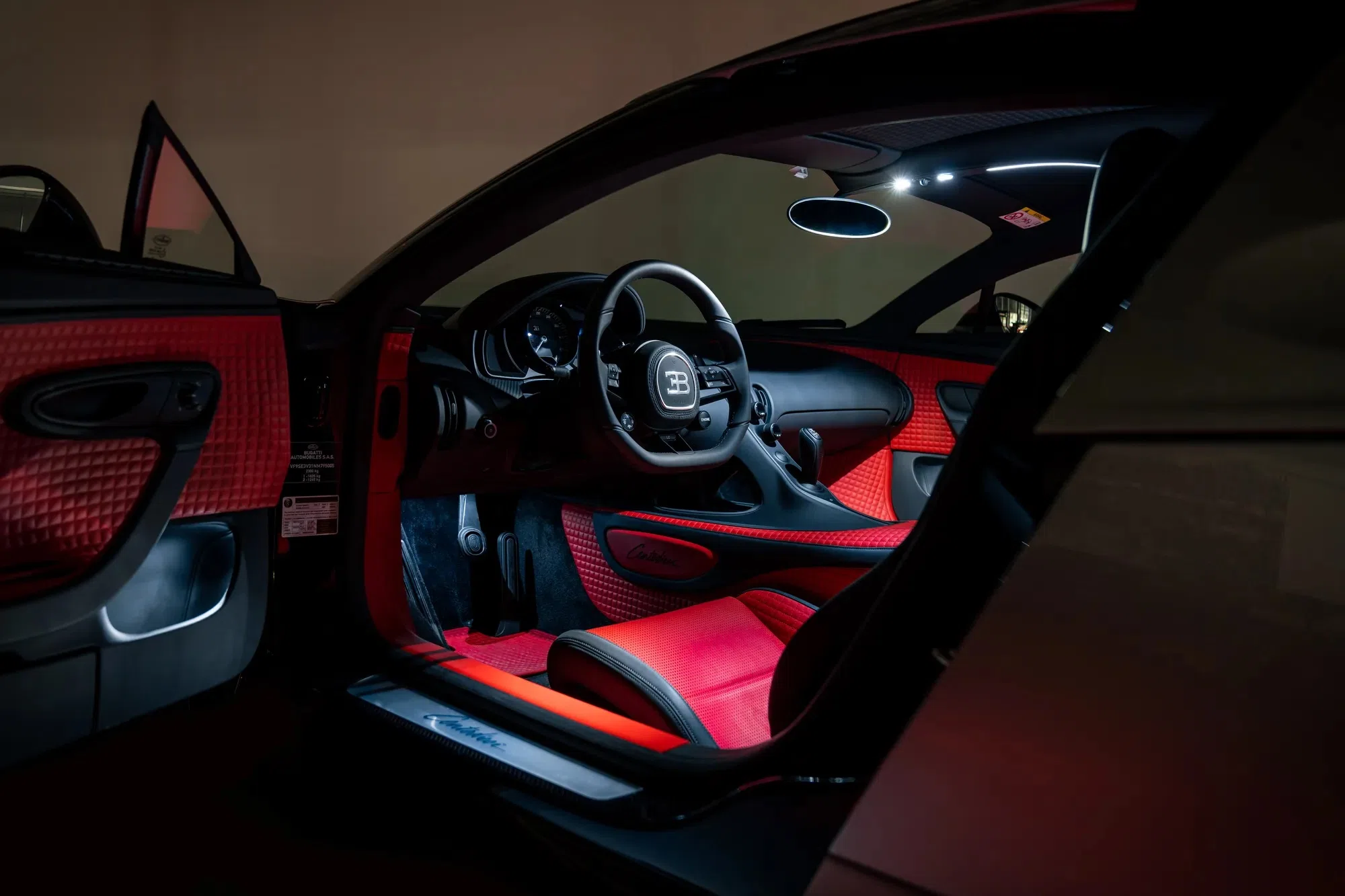 2022 Bugatti Centodieci interior, Black & Italian Red leather