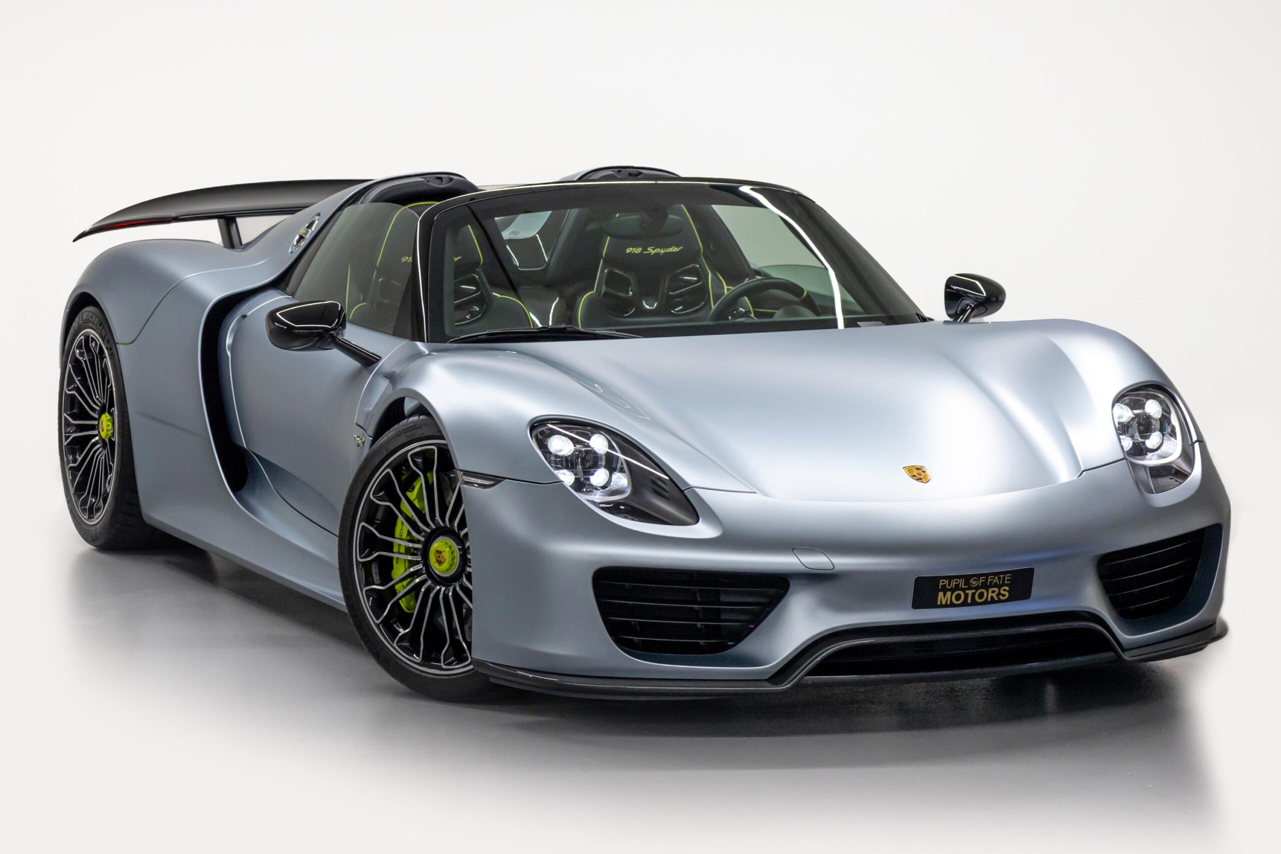 2015 Porsche 918 Spyder