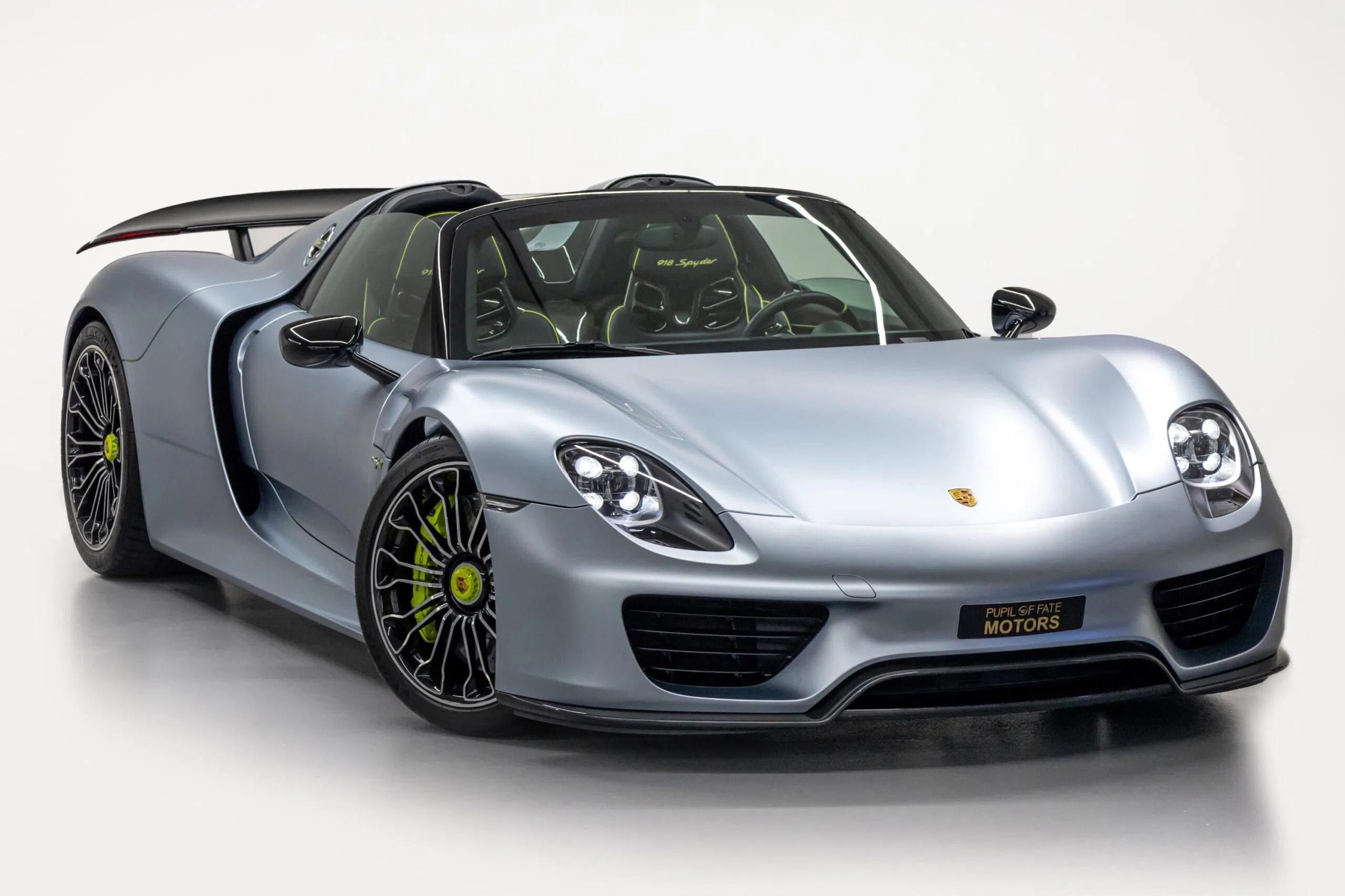 2015 Porsche 918 Spyder