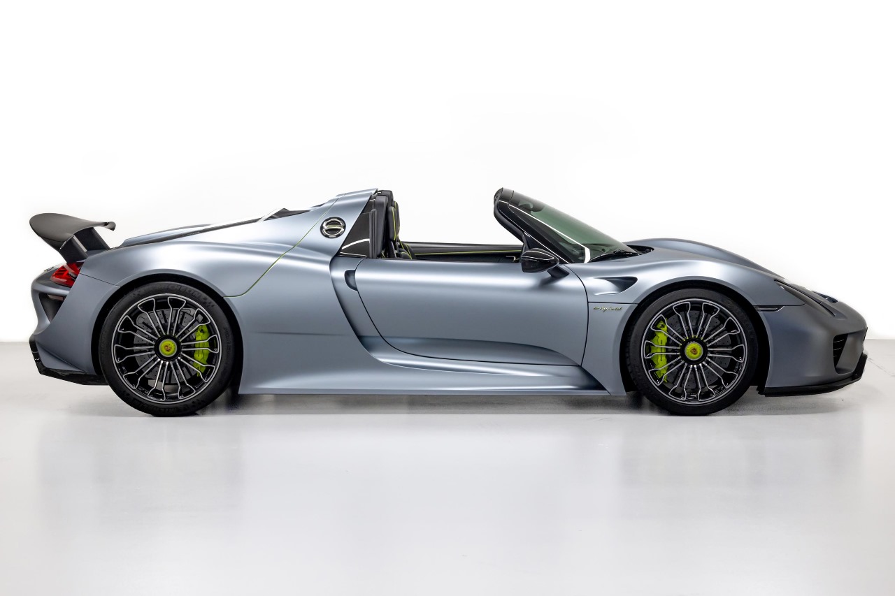 2015 Porsche 918 Spyder, 2/20