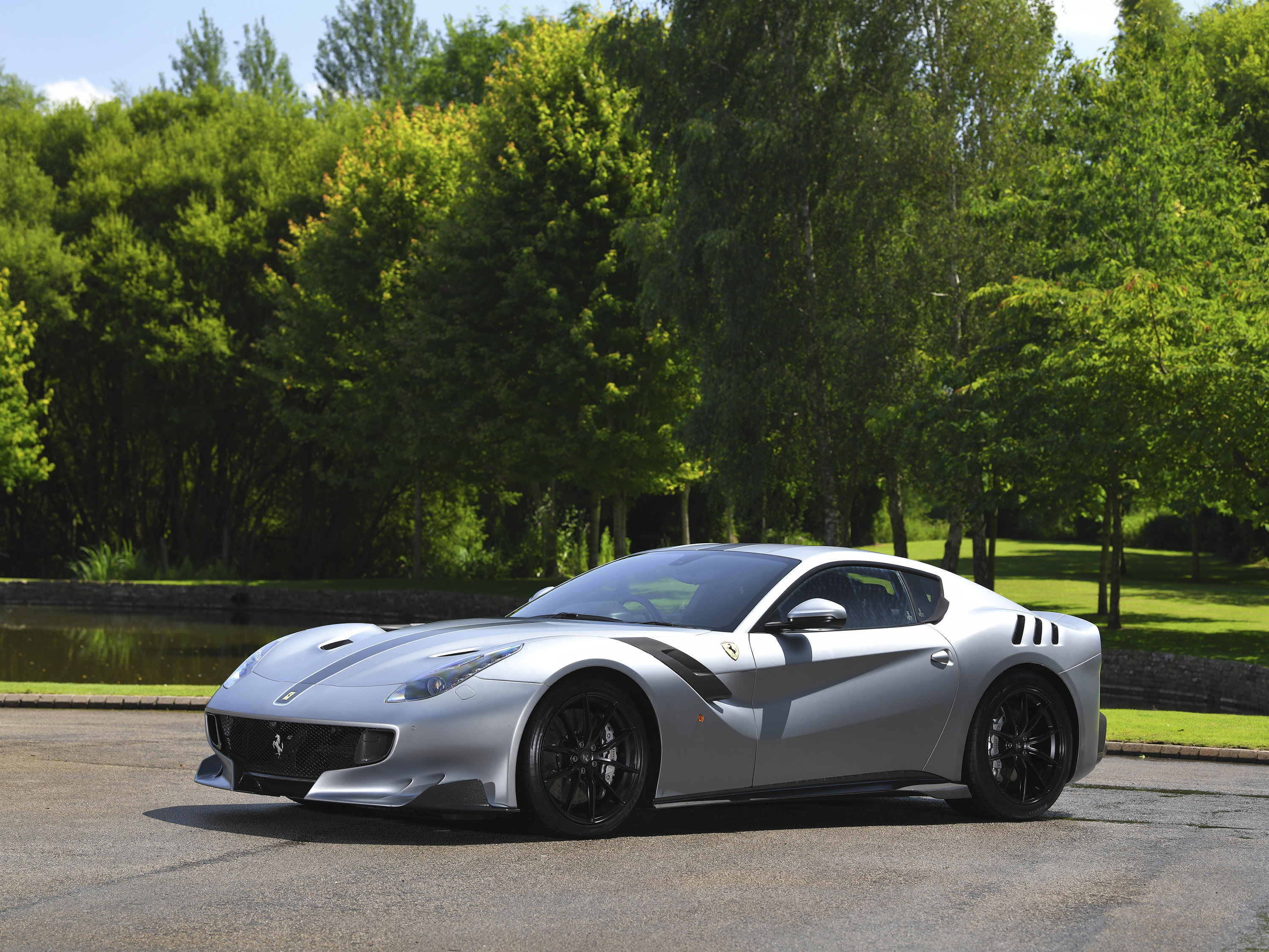 2017 Ferrari F12tdf, 4/20