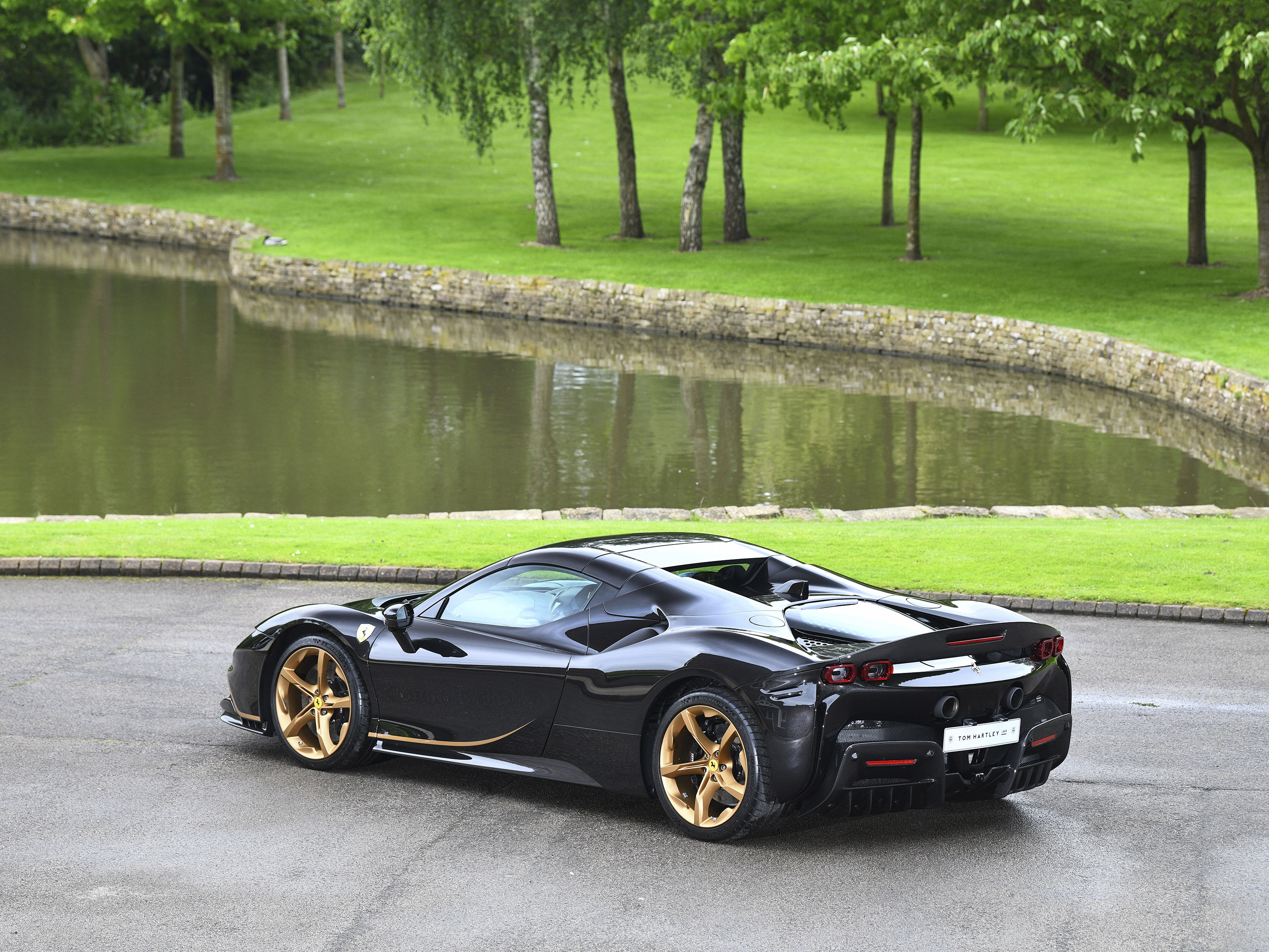 2022 Ferrari SF90 Spider Assetto Fiorano, 4/20
