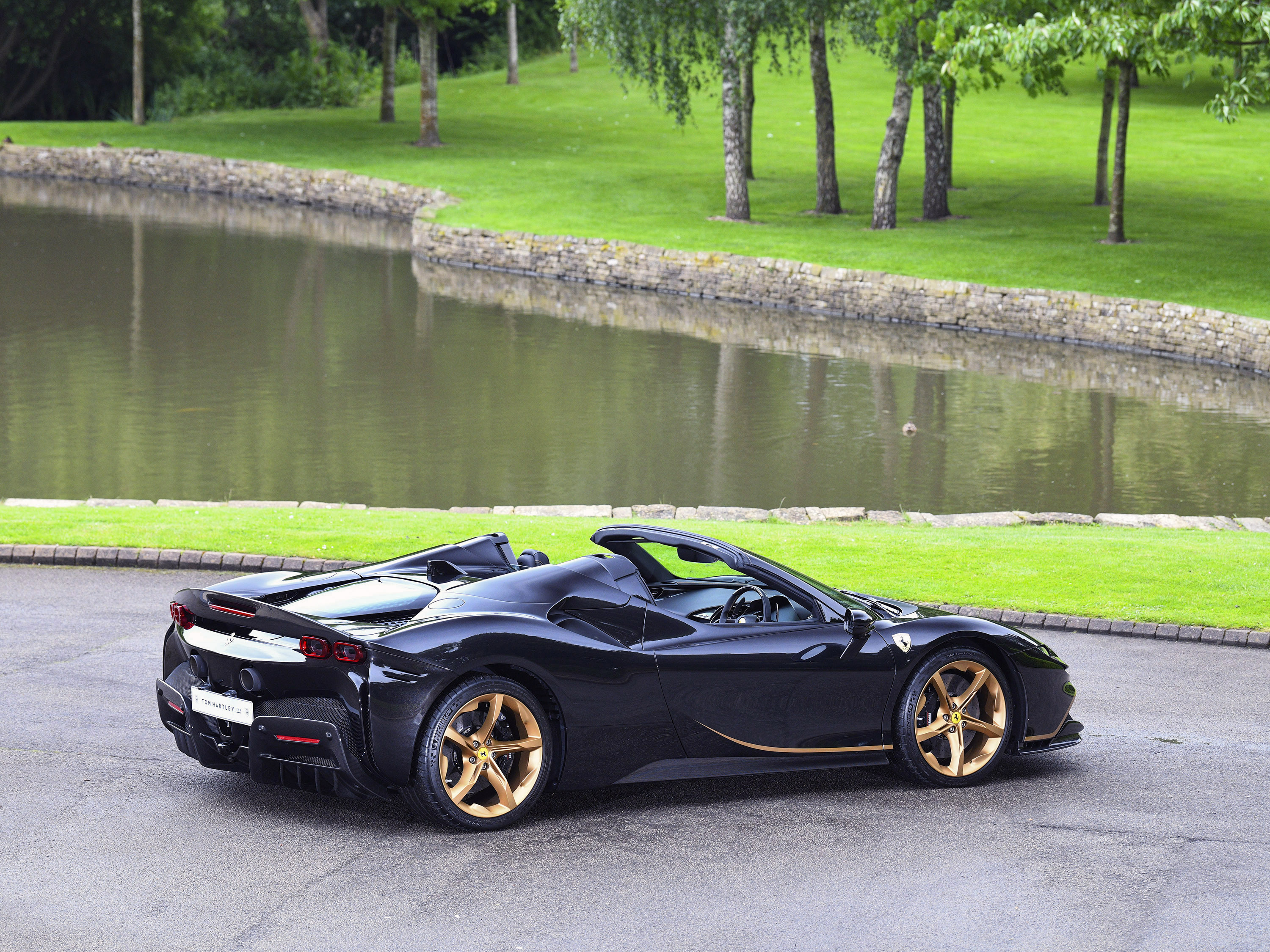 2022 Ferrari SF90 Spider Assetto Fiorano, 5/20