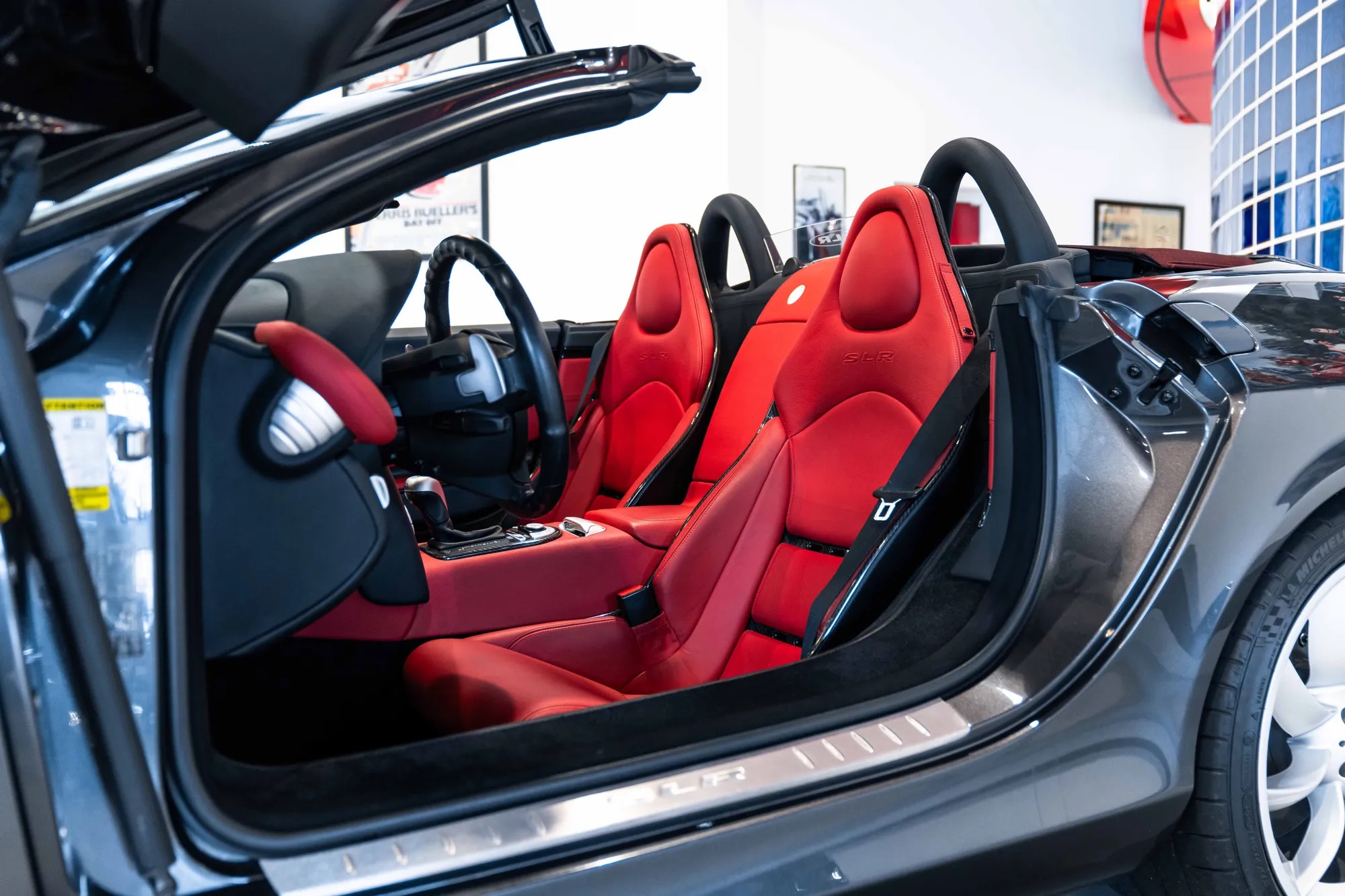 2011 Mercedes-Benz SLR McLaren Roadster, 18/20