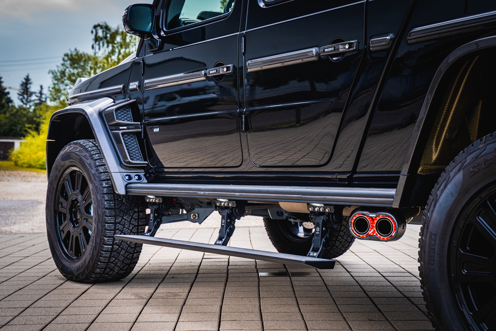 2021 BRABUS XLP 900 6x6 Adventure, 19/20