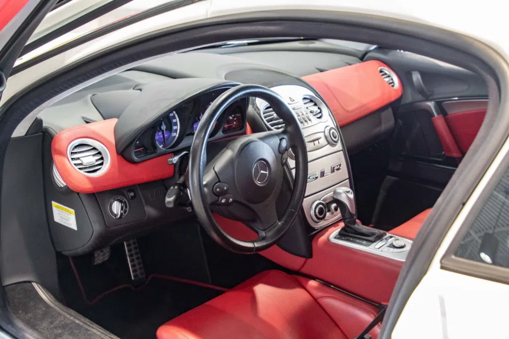 2009 Mercedes-Benz SLR McLaren interior, dashboard, Red Leather