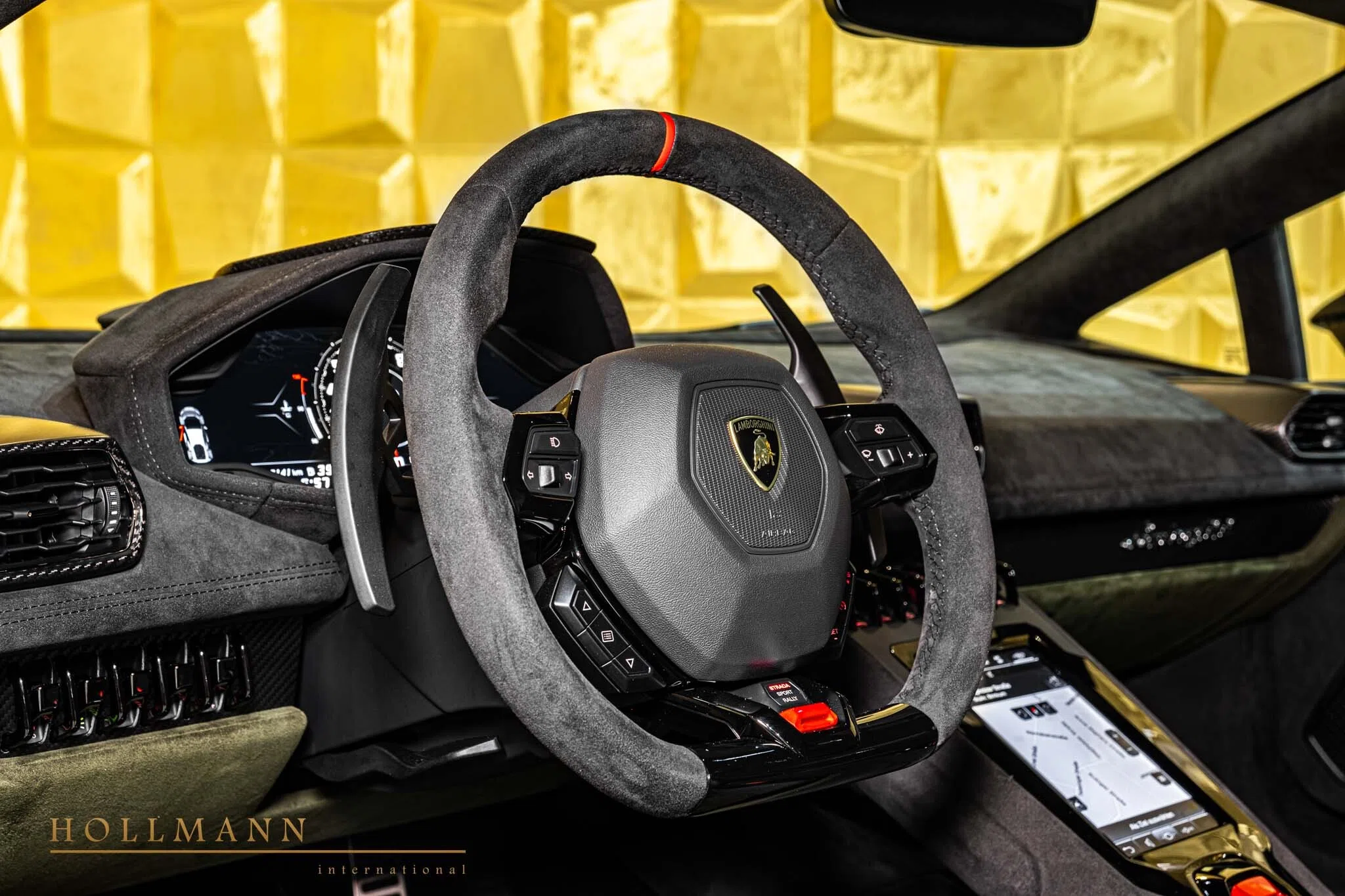 2025 Lamborghini Huracán Sterrato interior, steering wheel, Alcantara Verde Sterrato