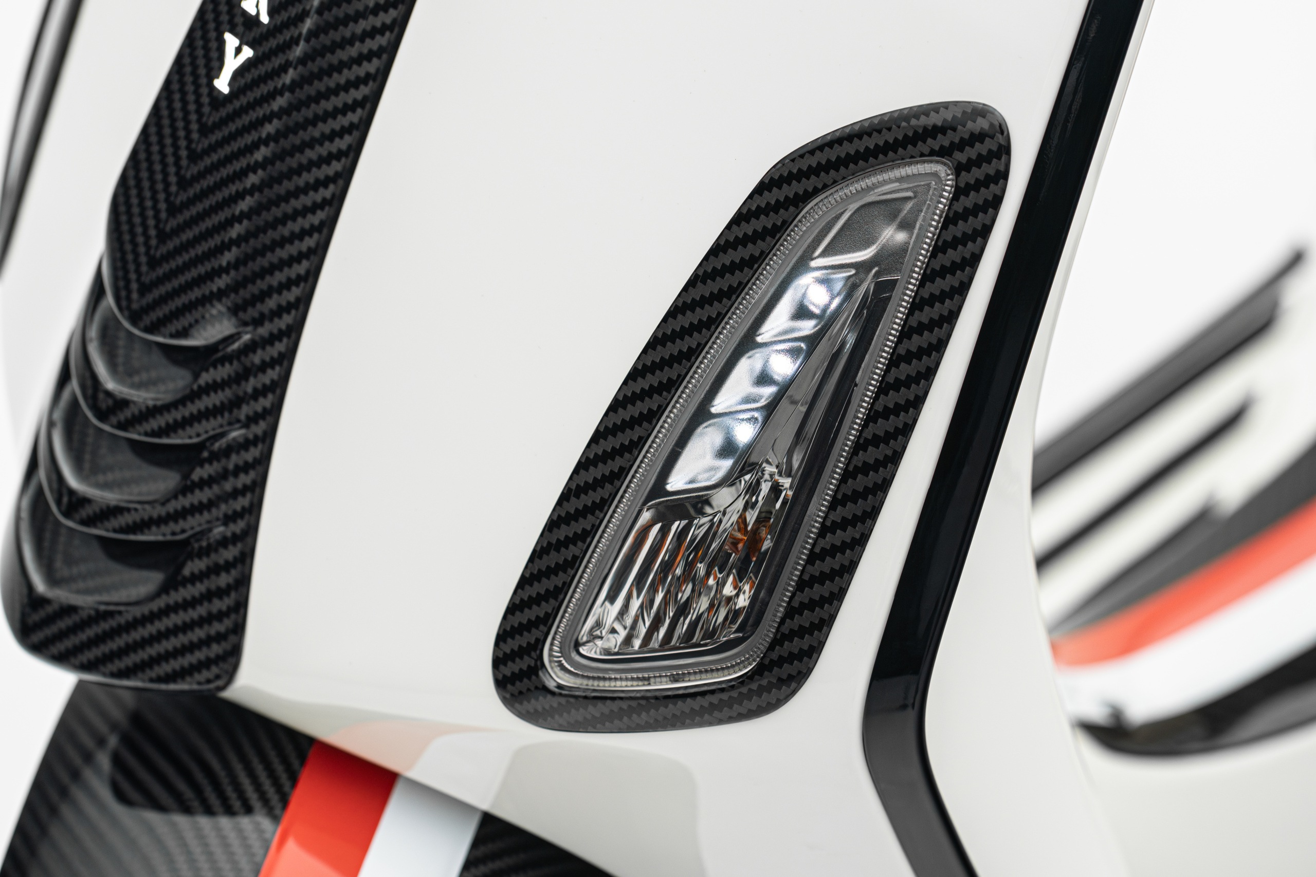 2024 MANSORY Vespa Monaco Edition, 12/17