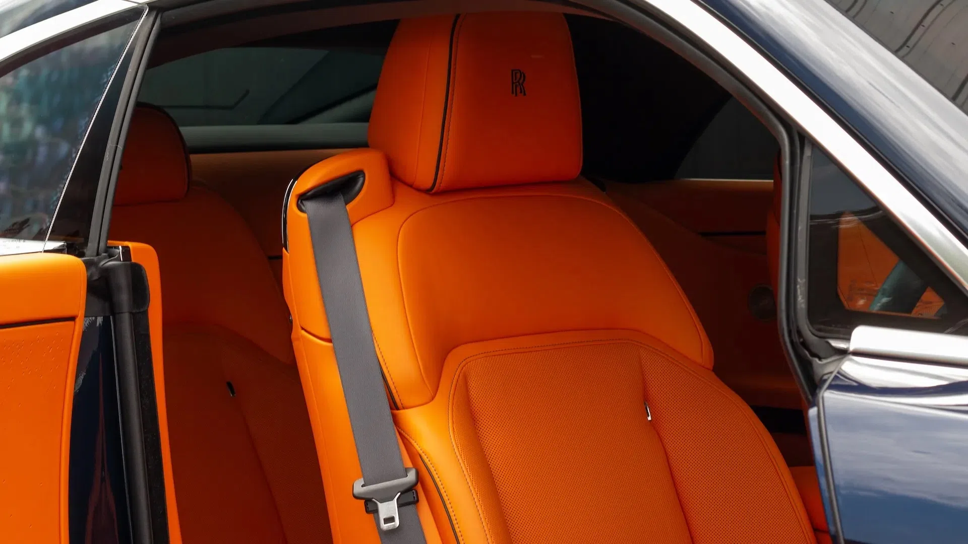 2024 Rolls-Royce Spectre interior, seats