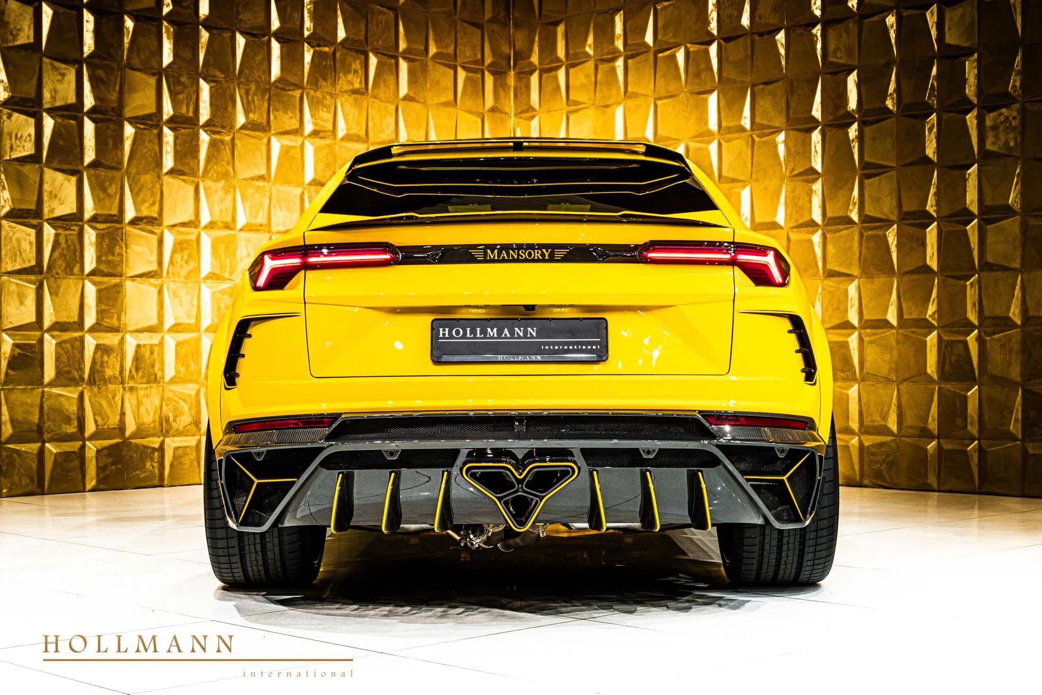 2024 Mansory Urus Venatus S, rear three-quarter view, Giallo Auge