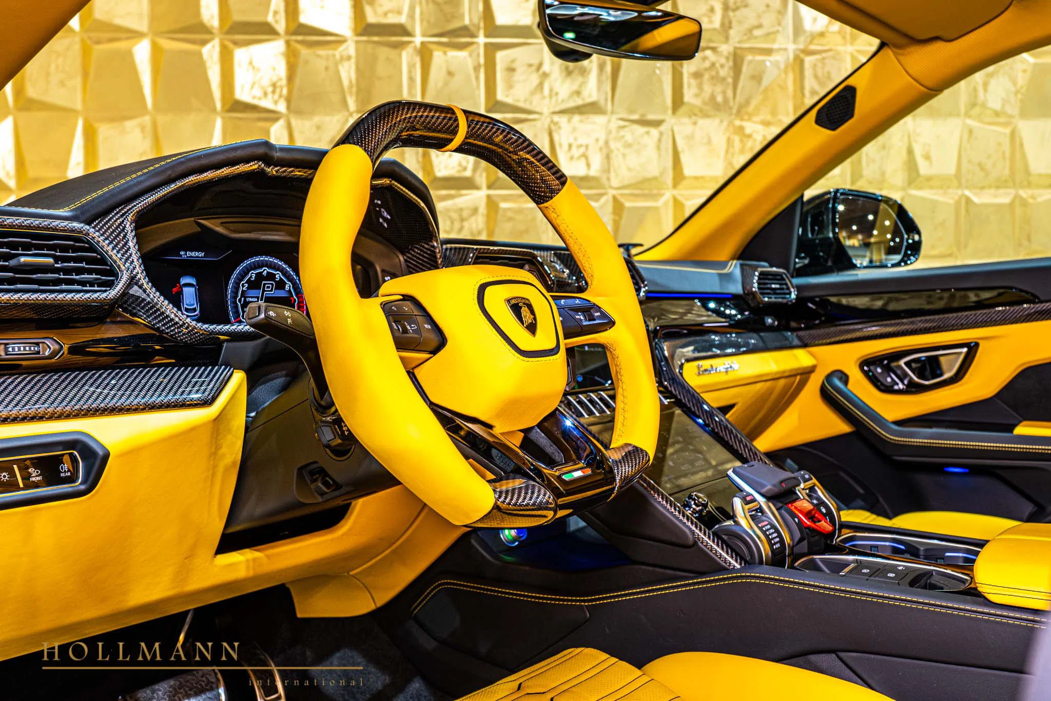 2024 Mansory Urus Venatus S interior, Customized Leather Yellow/Black