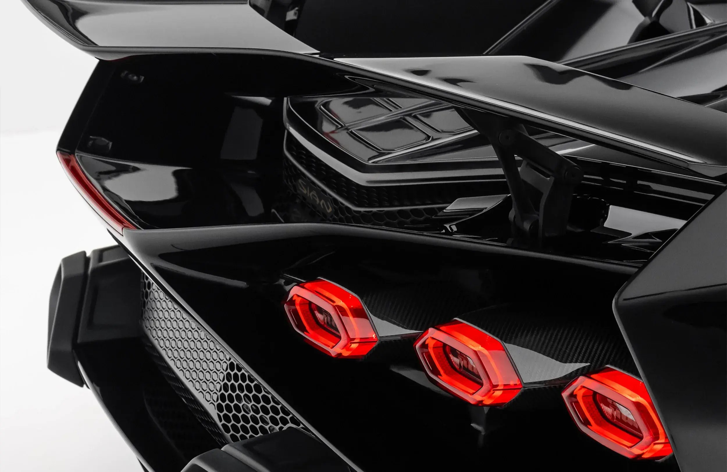 2021 Lamborghini Sián Roadster, 6/17