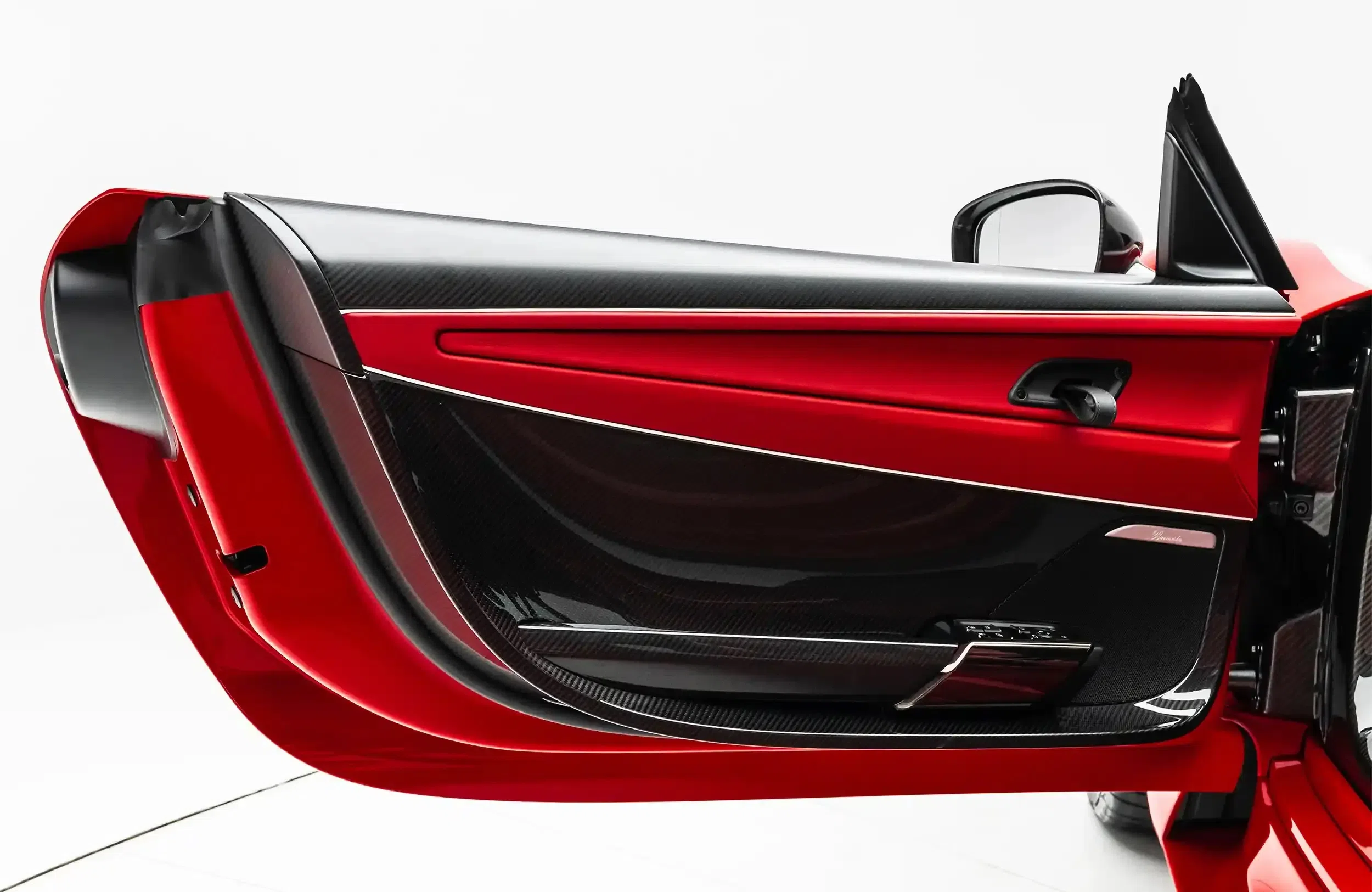 2015 Porsche 918 Spyder Weissach Martini interior, door panel, Red