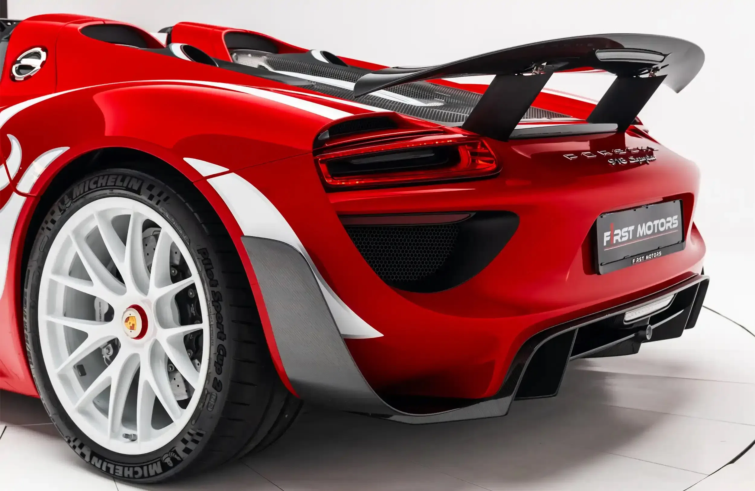 2015 Porsche 918 Spyder Weissach Martini for sale, exterior, Rosso Corsa
