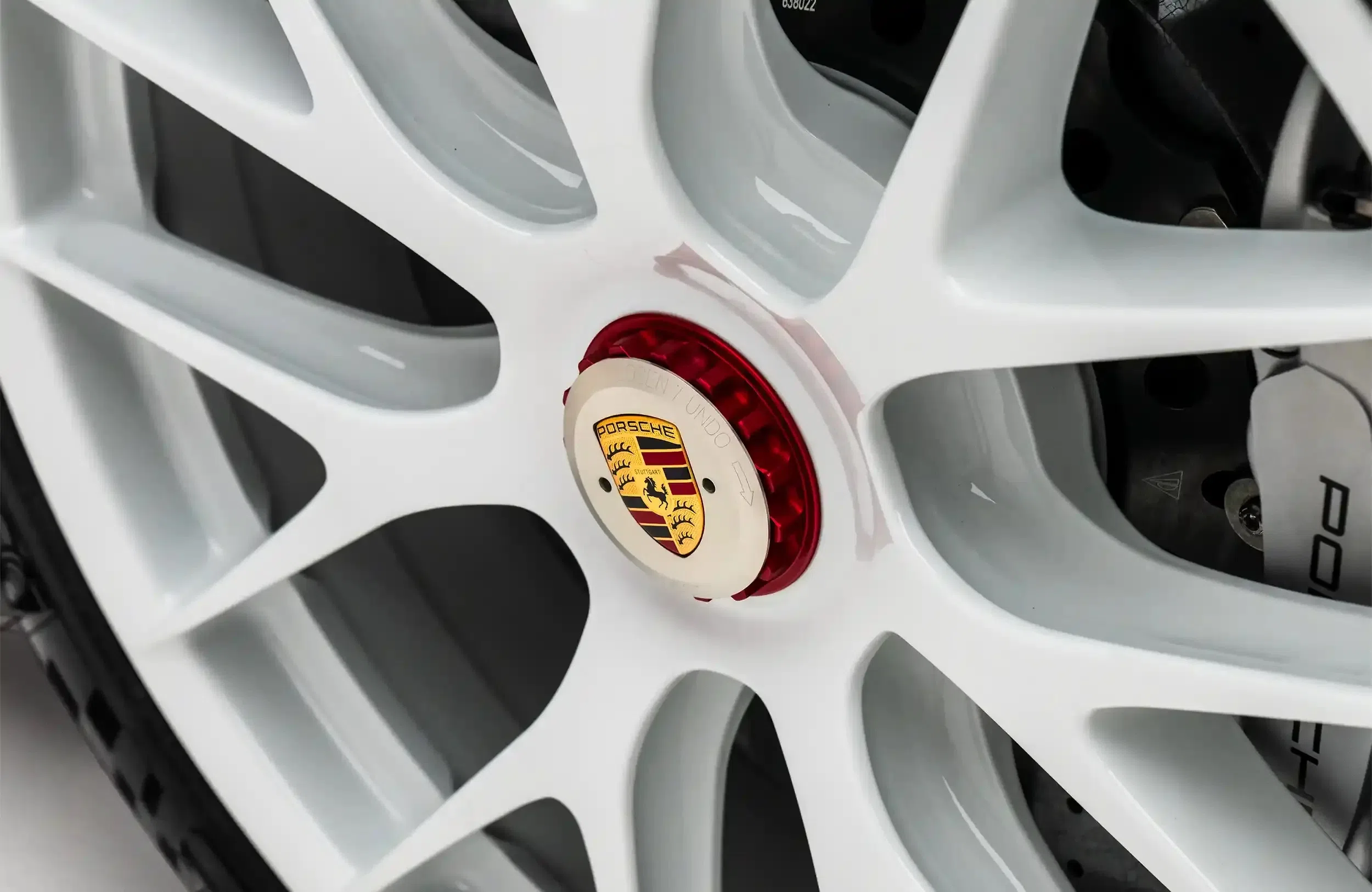 2015 Porsche 918 Spyder Weissach Martini, detail