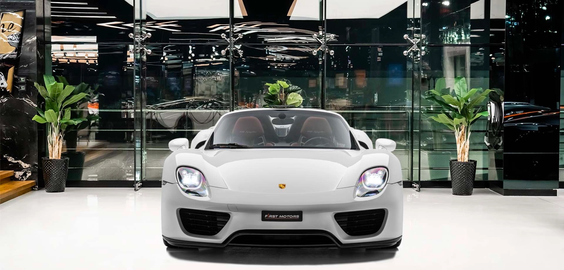 2015 Porsche 918 Spyder, 2/15