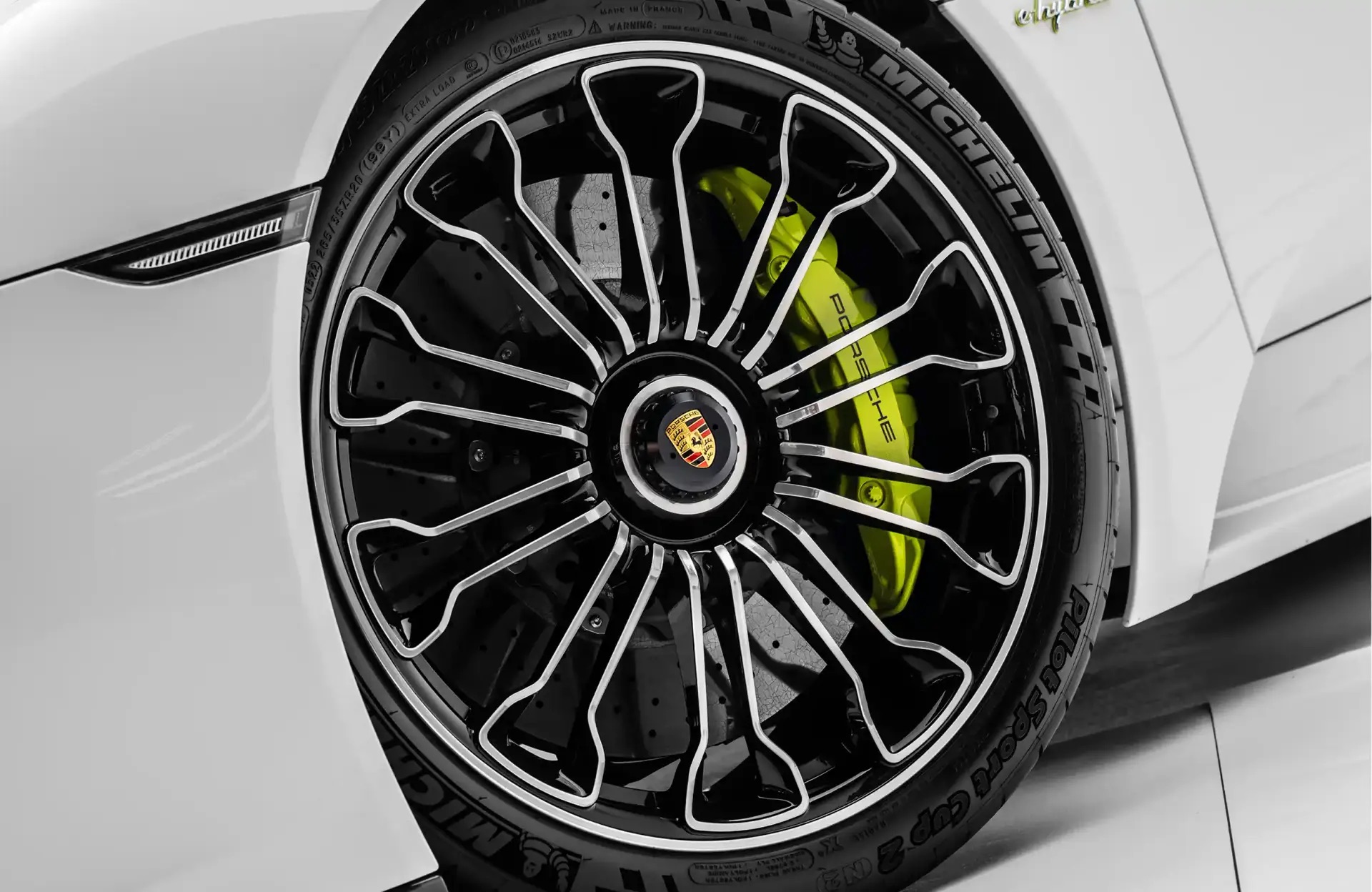 2015 Porsche 918 Spyder, 9/15