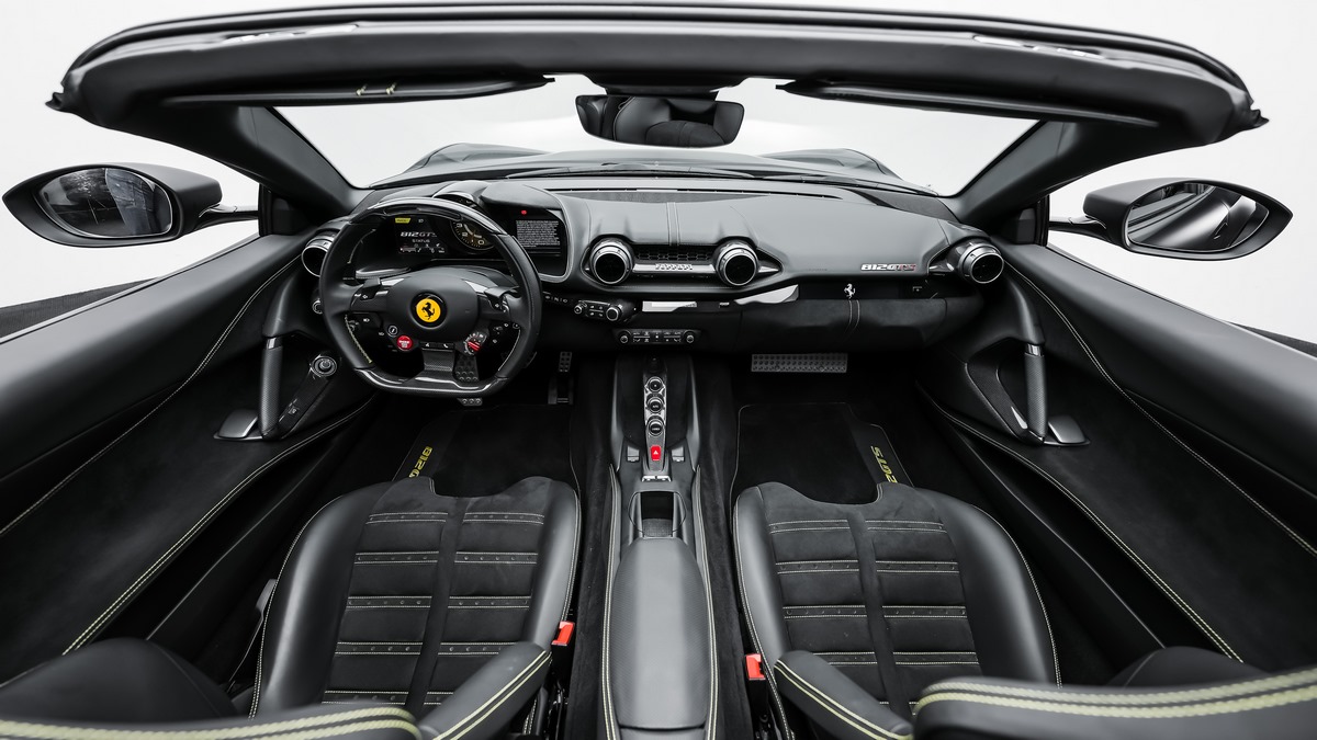 2022 Ferrari 812 GTS, 3/18
