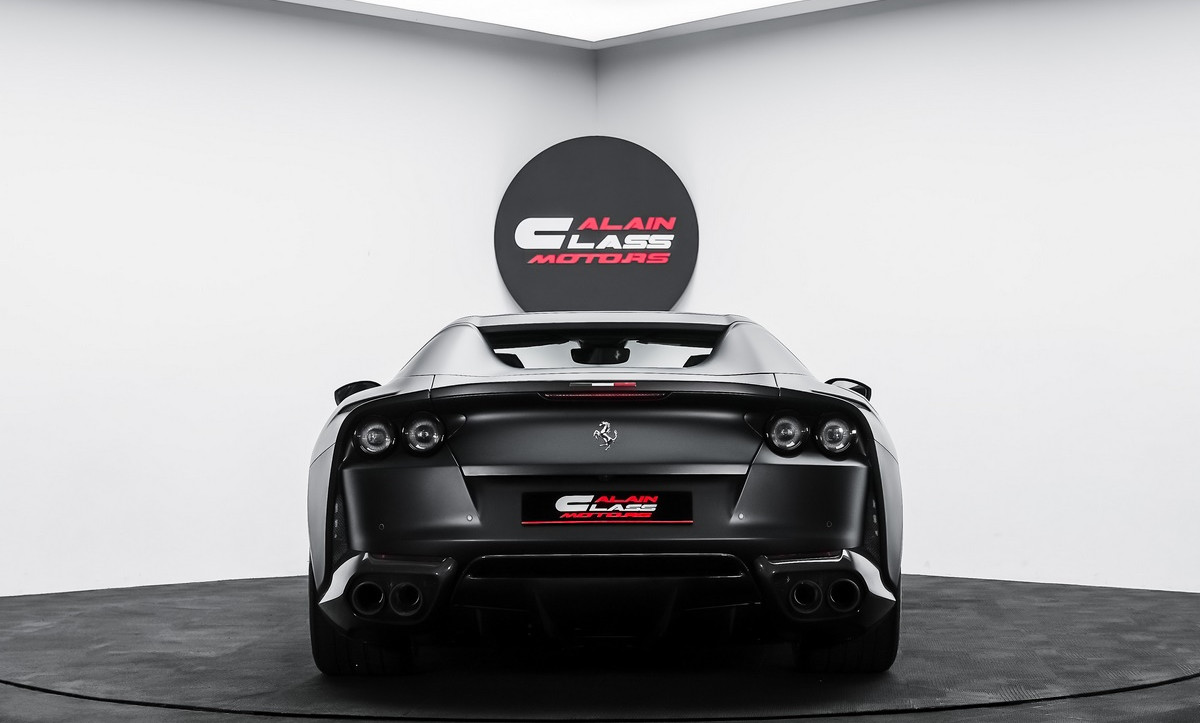 2022 Ferrari 812 GTS, 8/18