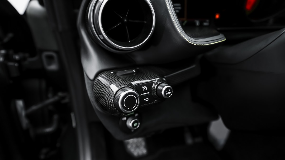2022 Ferrari 812 GTS, 11/18