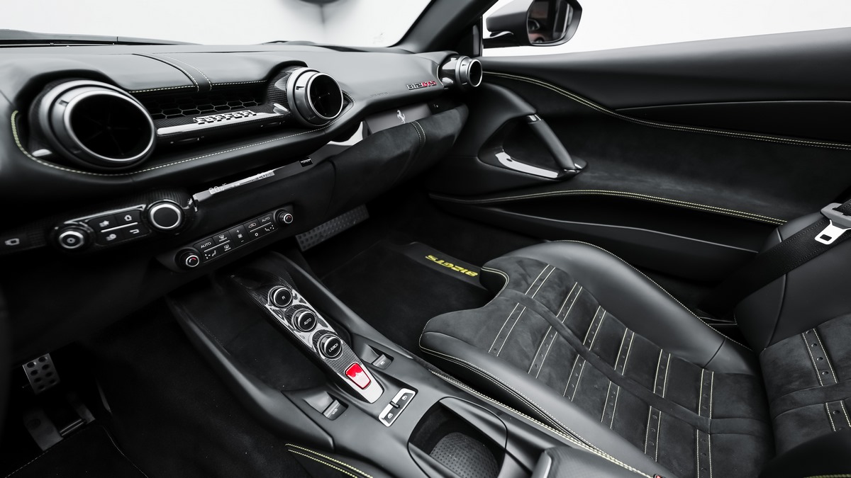 2022 Ferrari 812 GTS, 12/18