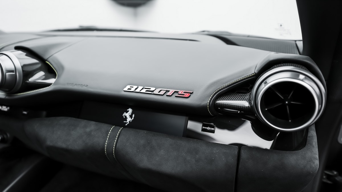 2022 Ferrari 812 GTS, 14/18