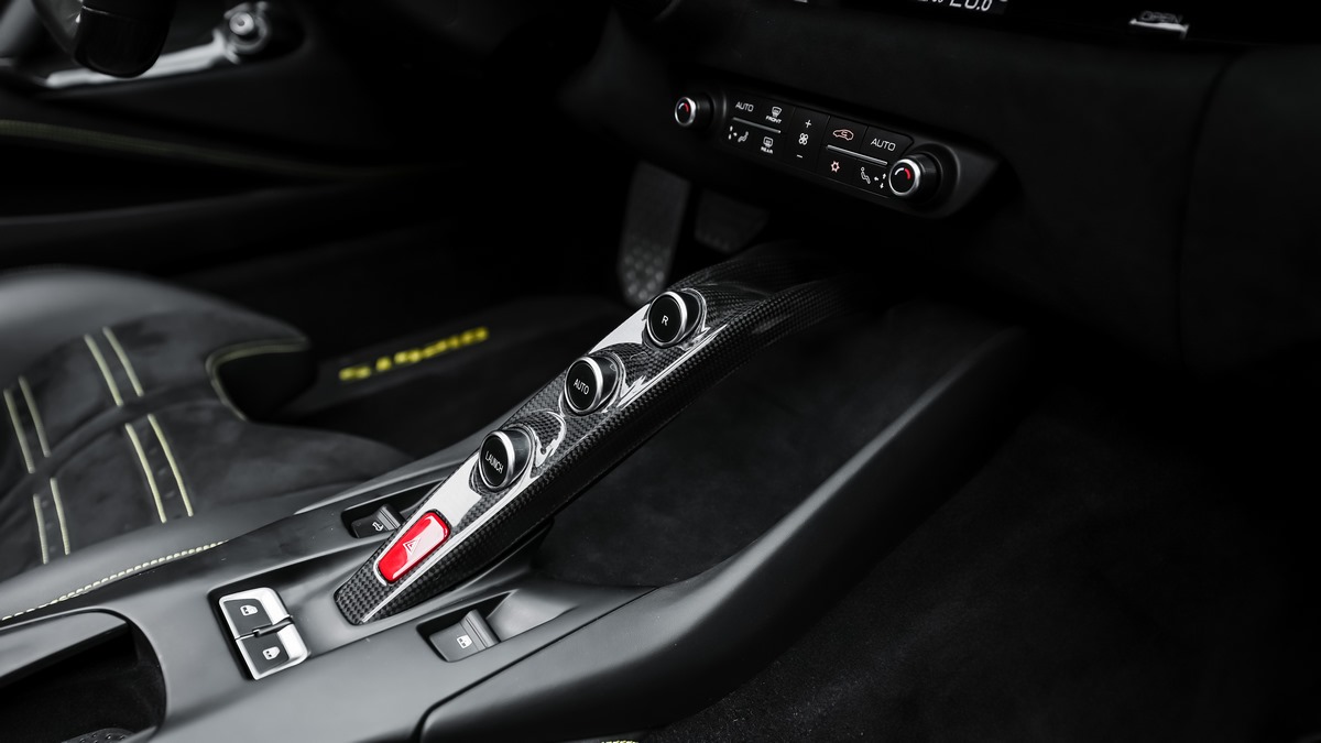 2022 Ferrari 812 GTS, 15/18