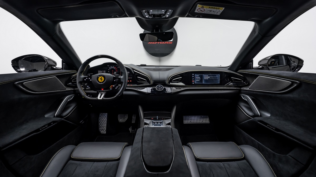 2024 Ferrari Purosangue, 5/17