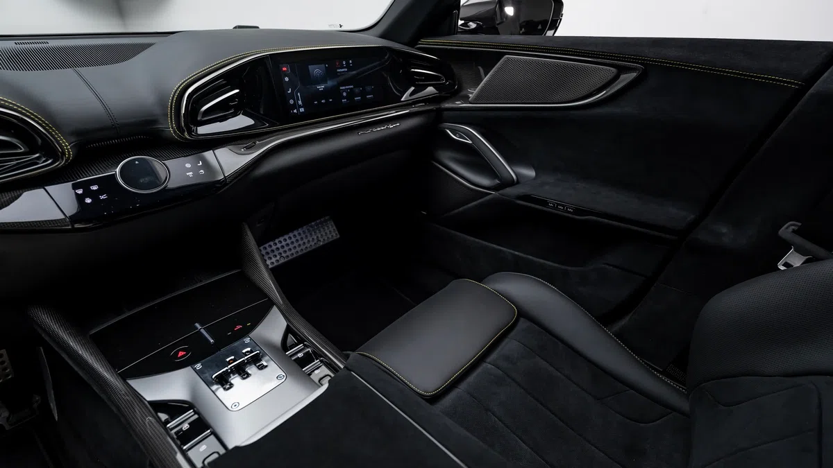 2024 Ferrari Purosangue interior, Alcantara Nero