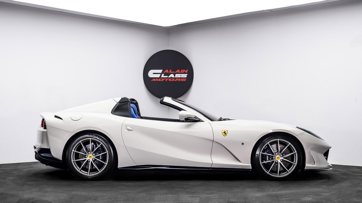 2023 Ferrari 812 GTS, 4/19