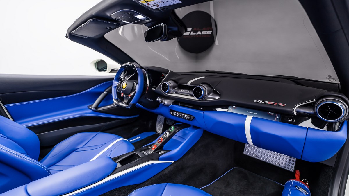 2023 Ferrari 812 GTS, 6/19