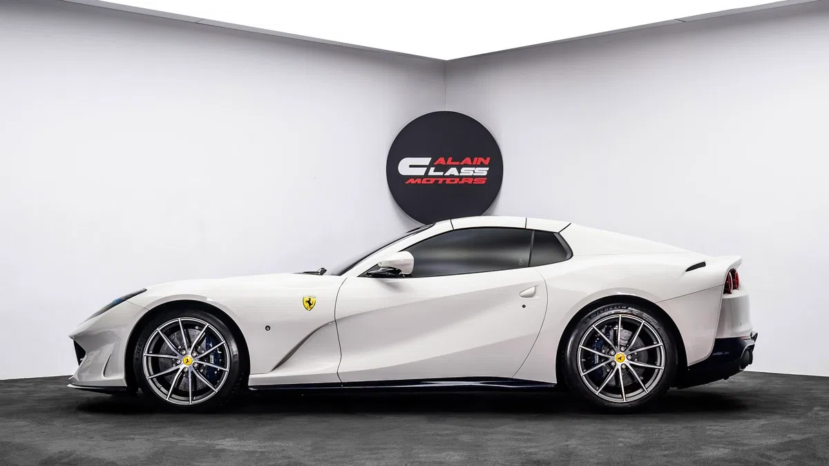 2023 Ferrari 812 GTS, side profile, Bianco Avus