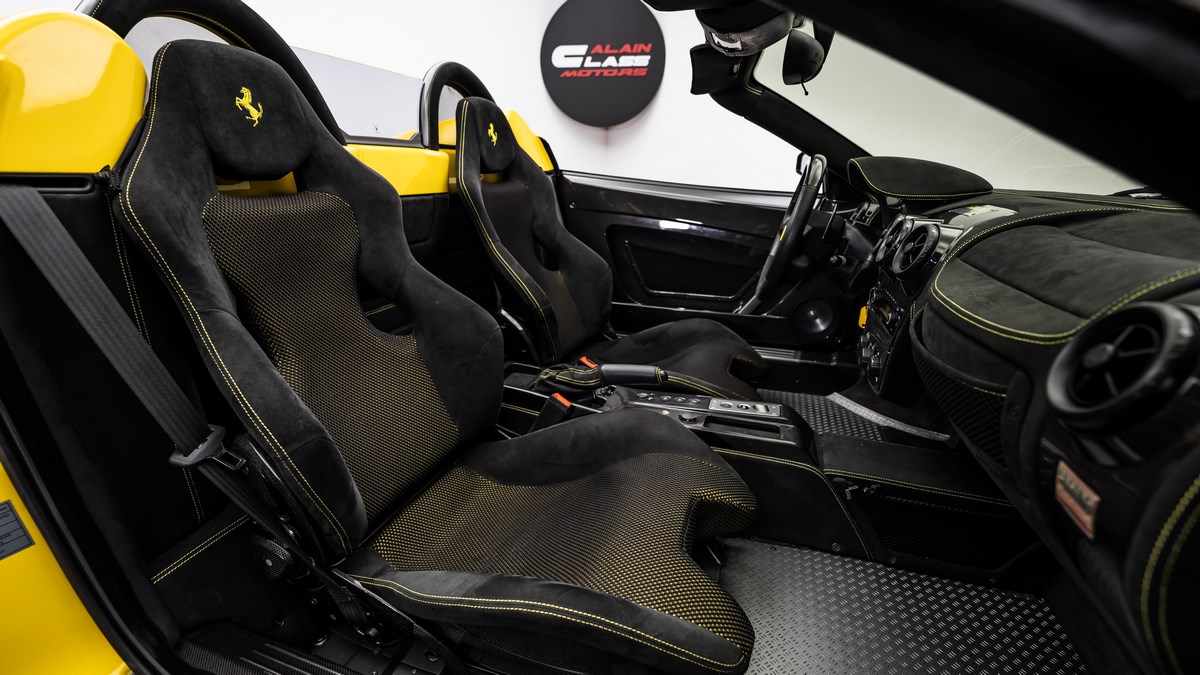 2009 Ferrari F430 Scuderia Spider 16M, 21/23