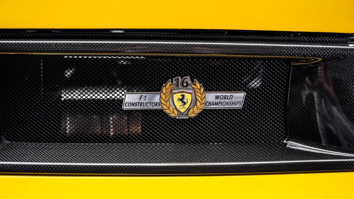 2009 Ferrari F430 Scuderia Spider 16M, detail