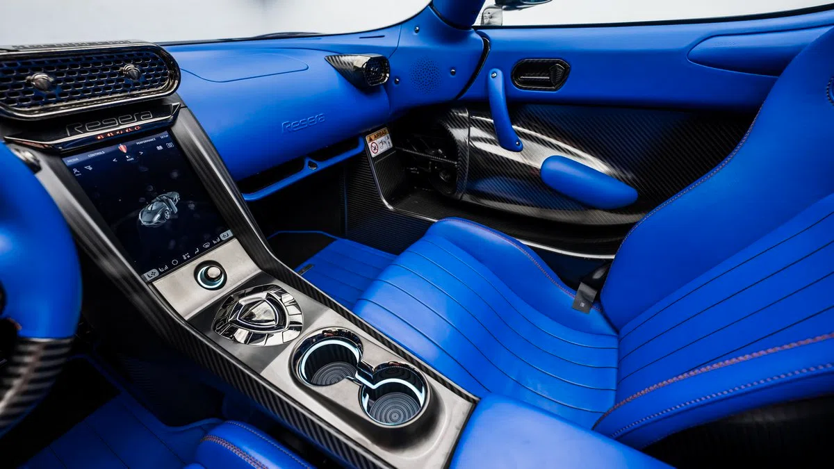 2021 Koenigsegg Regera interior, seats, Blue