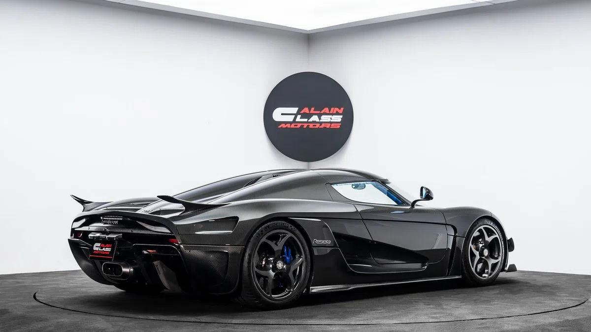 2021 Koenigsegg Regera, side profile, Exposed Carbon Fiber