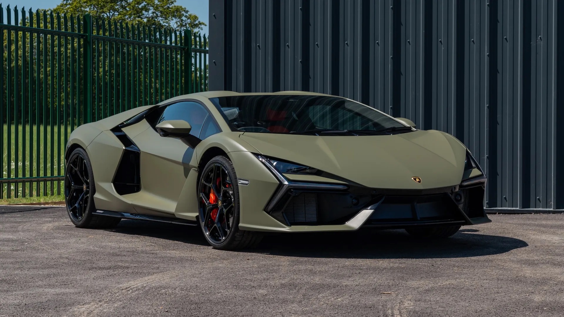 2024 Lamborghini Revuelto