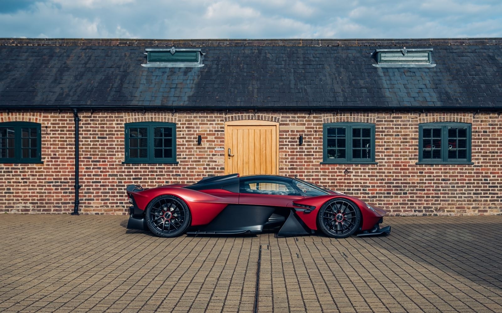 2023 Aston Martin Valkyrie Spider, 6/20