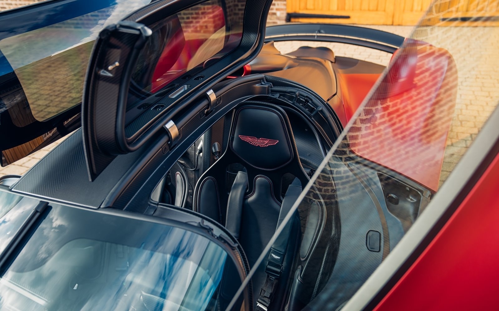 2023 Aston Martin Valkyrie Spider, 7/20