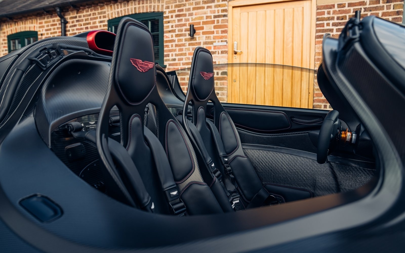2023 Aston Martin Valkyrie Spider, 10/20