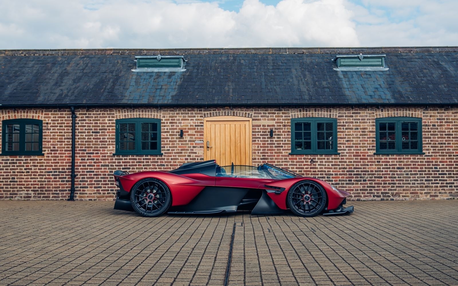 2023 Aston Martin Valkyrie Spider, 20/20